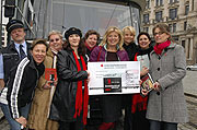 Der Erlös der Krimitram am 24.03.2007 ging an den Verein Horizont e.V. (Foto:Loisl Raith, photofeeling.de)